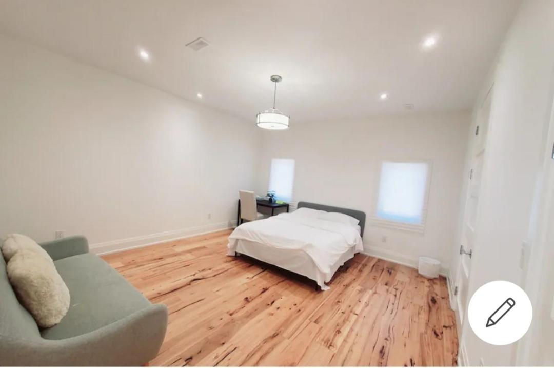 Executive Room In Toronto Next To Yorkdale Shopping Centre Luaran gambar