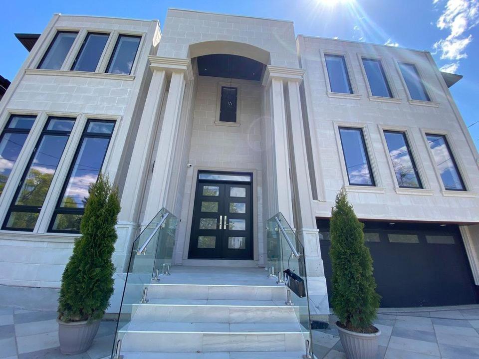 Executive Room In Toronto Next To Yorkdale Shopping Centre Luaran gambar