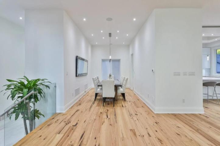 Executive Room In Toronto Next To Yorkdale Shopping Centre Luaran gambar